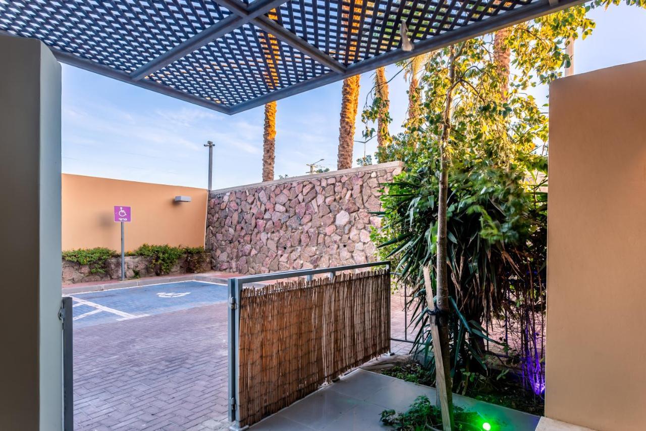 Almogim Suites Eilat Hotel (Adults Only) 部屋 写真