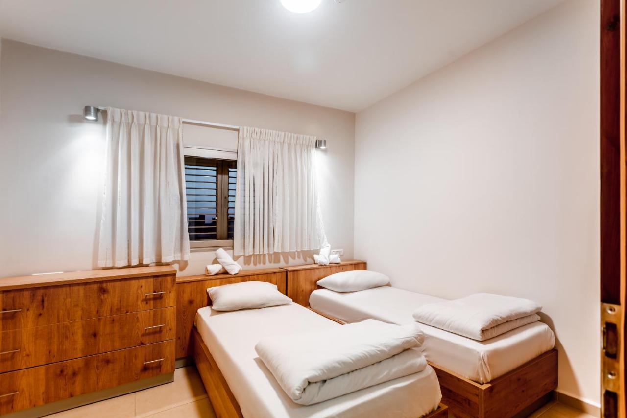 Almogim Suites Eilat Hotel (Adults Only) エクステリア 写真
