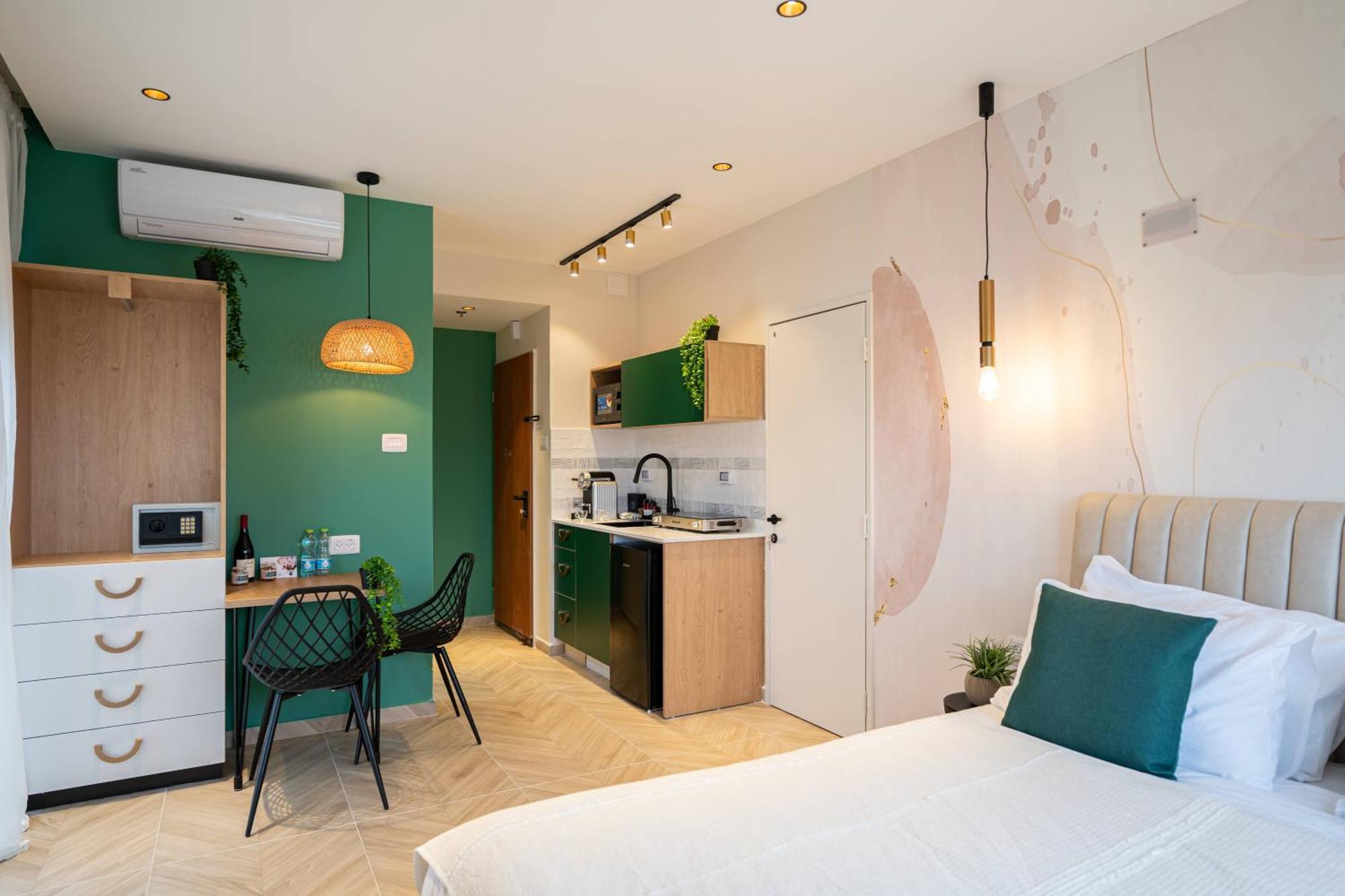 Almogim Suites Eilat Hotel (Adults Only) エクステリア 写真