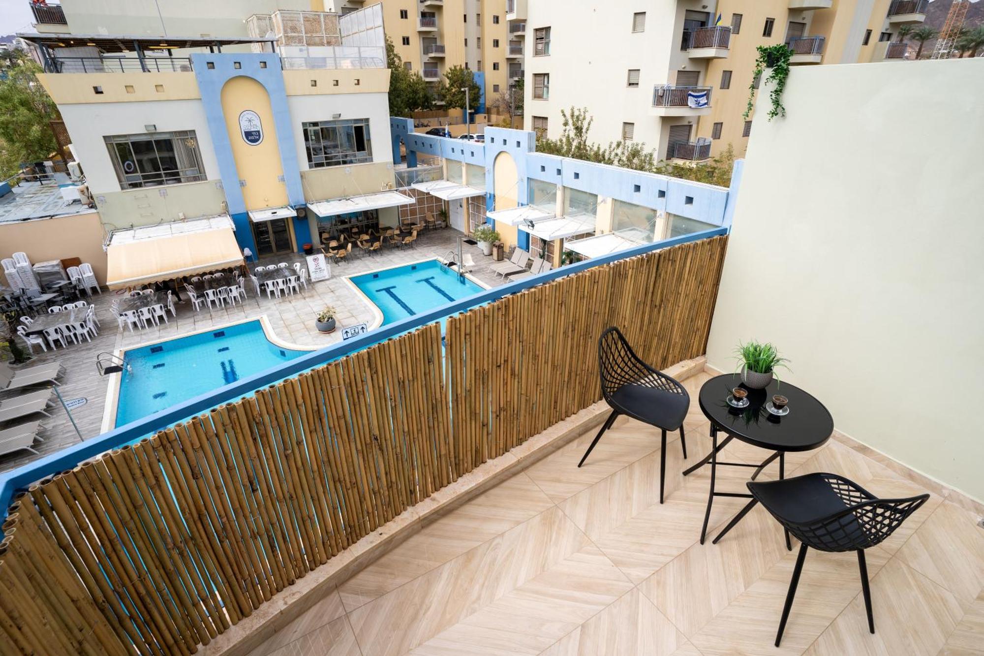 Almogim Suites Eilat Hotel (Adults Only) エクステリア 写真