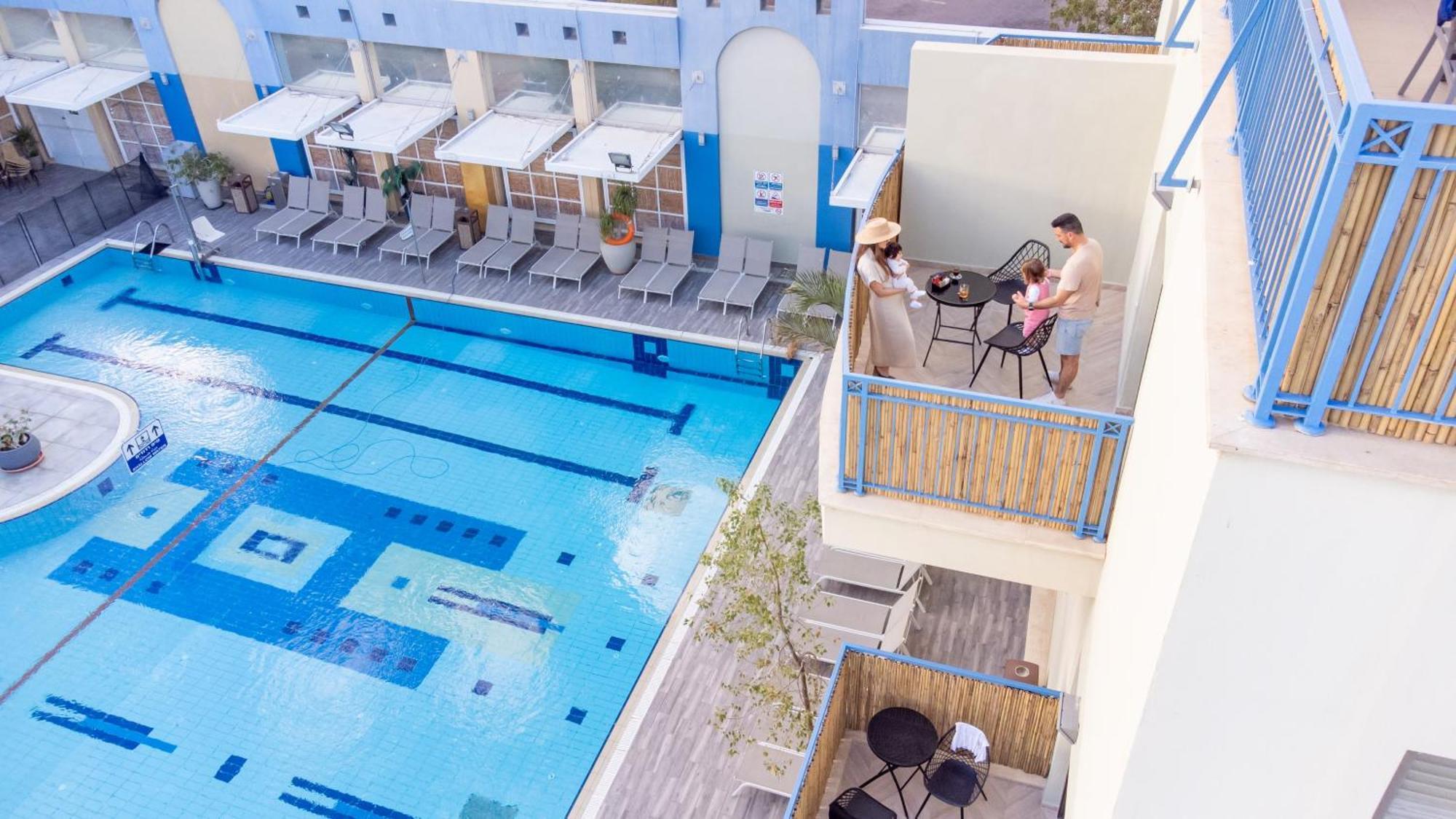 Almogim Suites Eilat Hotel (Adults Only) エクステリア 写真